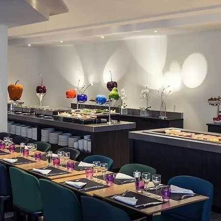 Mercure Paris Hotel 3*
