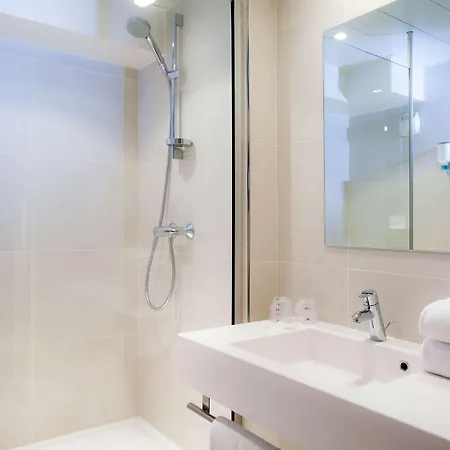 Mercure Paris 3*
