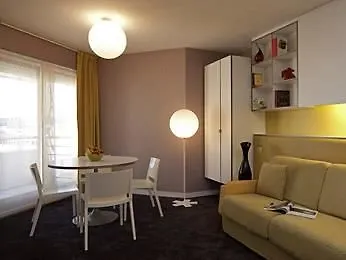 Mercure Paris מלון 3*