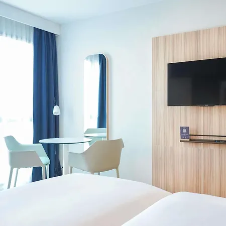 Mercure Paris Hotel 3*
