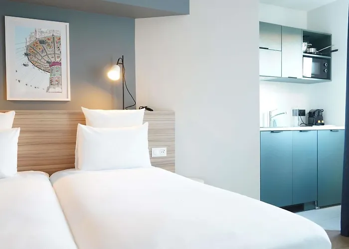 Mercure Paris Hotel 3*